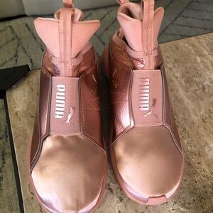 Puma women’s sneakers fierce rose gold copper brand new